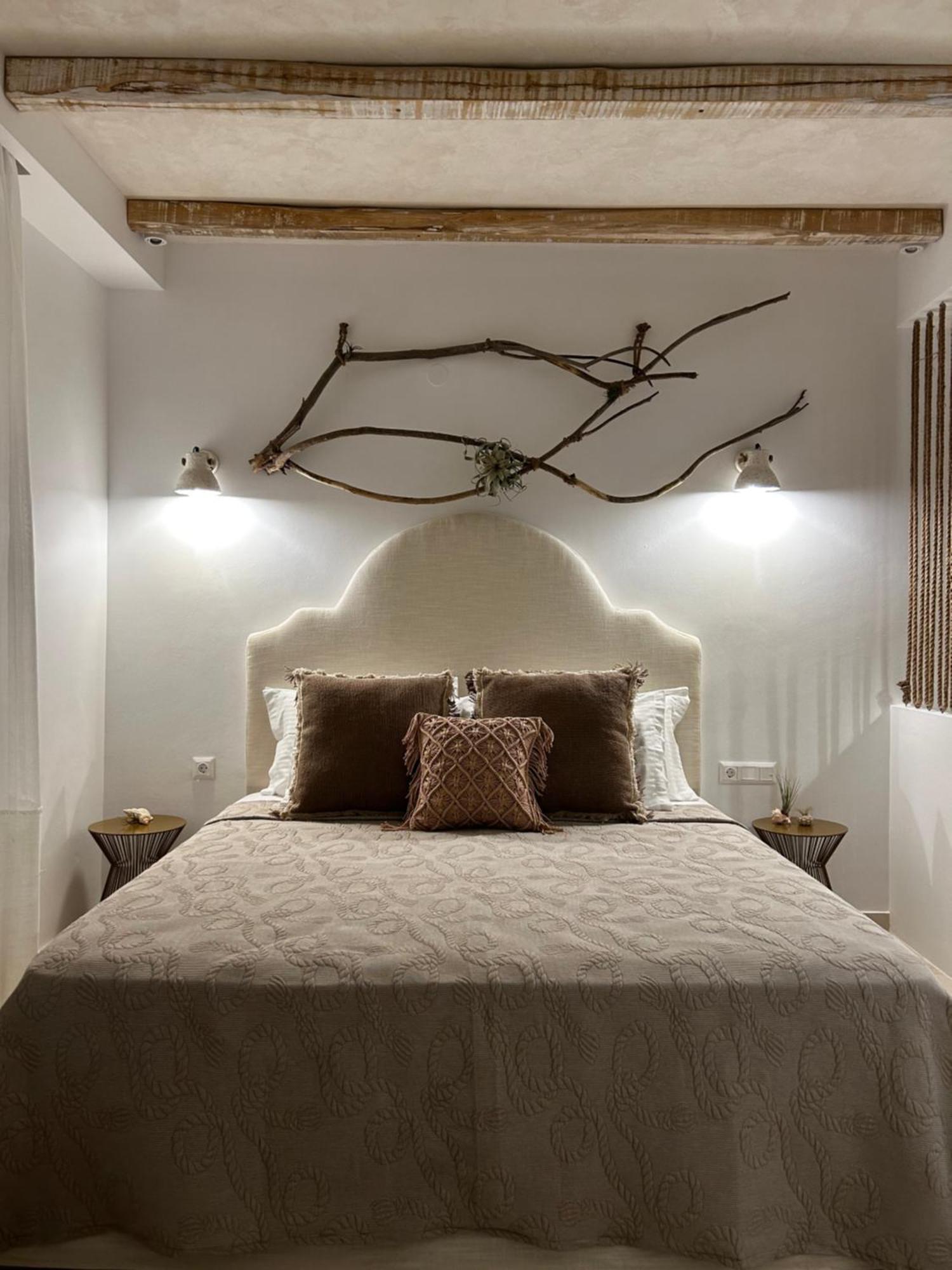 Calliopes By The Sea Boutique Suites Paralia Dionysiou Ngoại thất bức ảnh